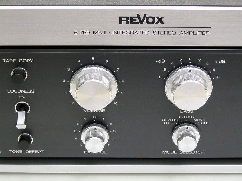 ReVox B750