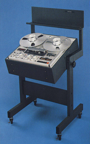 ReVox PR99 MKII in Rollwagen mit Ablagefläche
