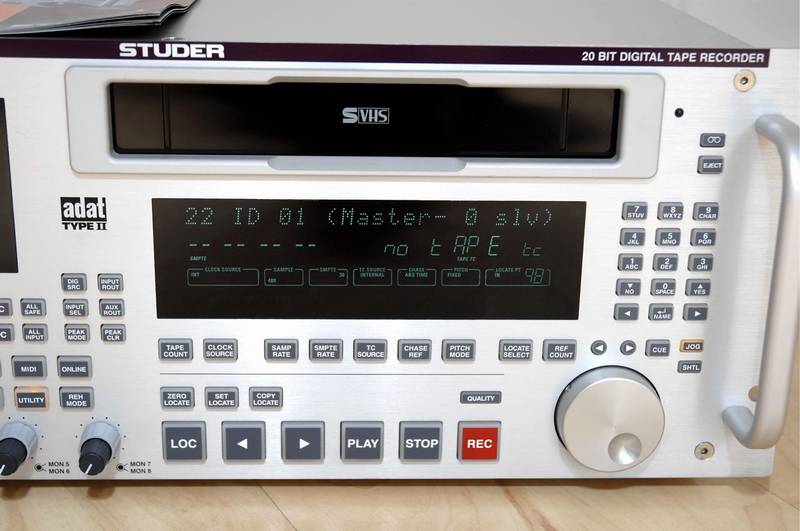 STUDER V-Eight
