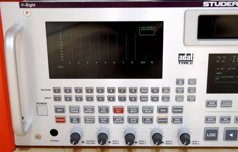STUDER V-Eight